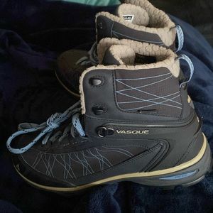 Size 9 Vasque Hiking Boots